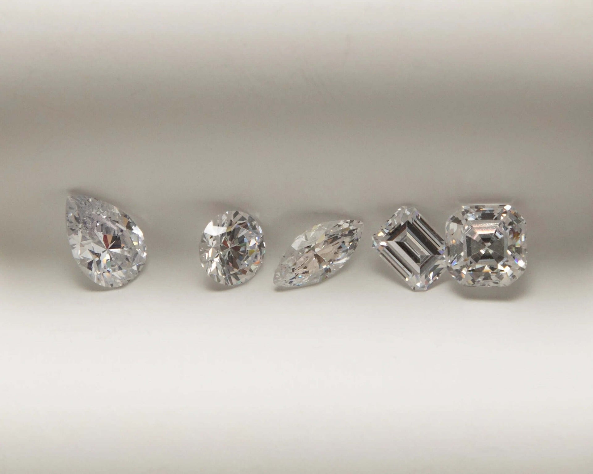 How Lab‑Grown Diamonds Are Graded (Ultimate Buyer’s Guide)
