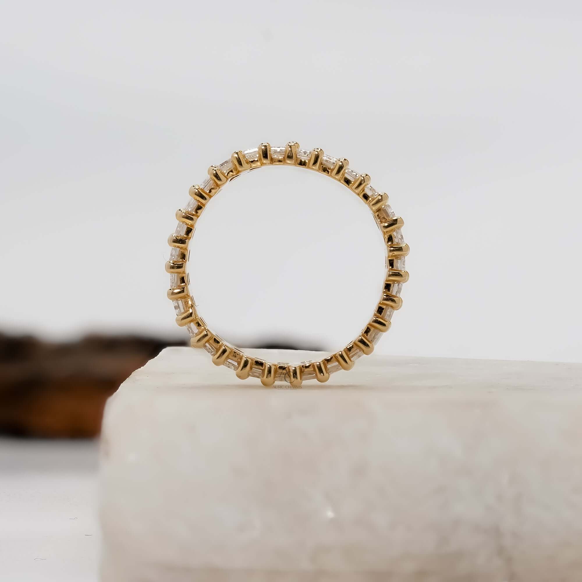 Amal Gold Emerald Illusion Eternity Diamond Band