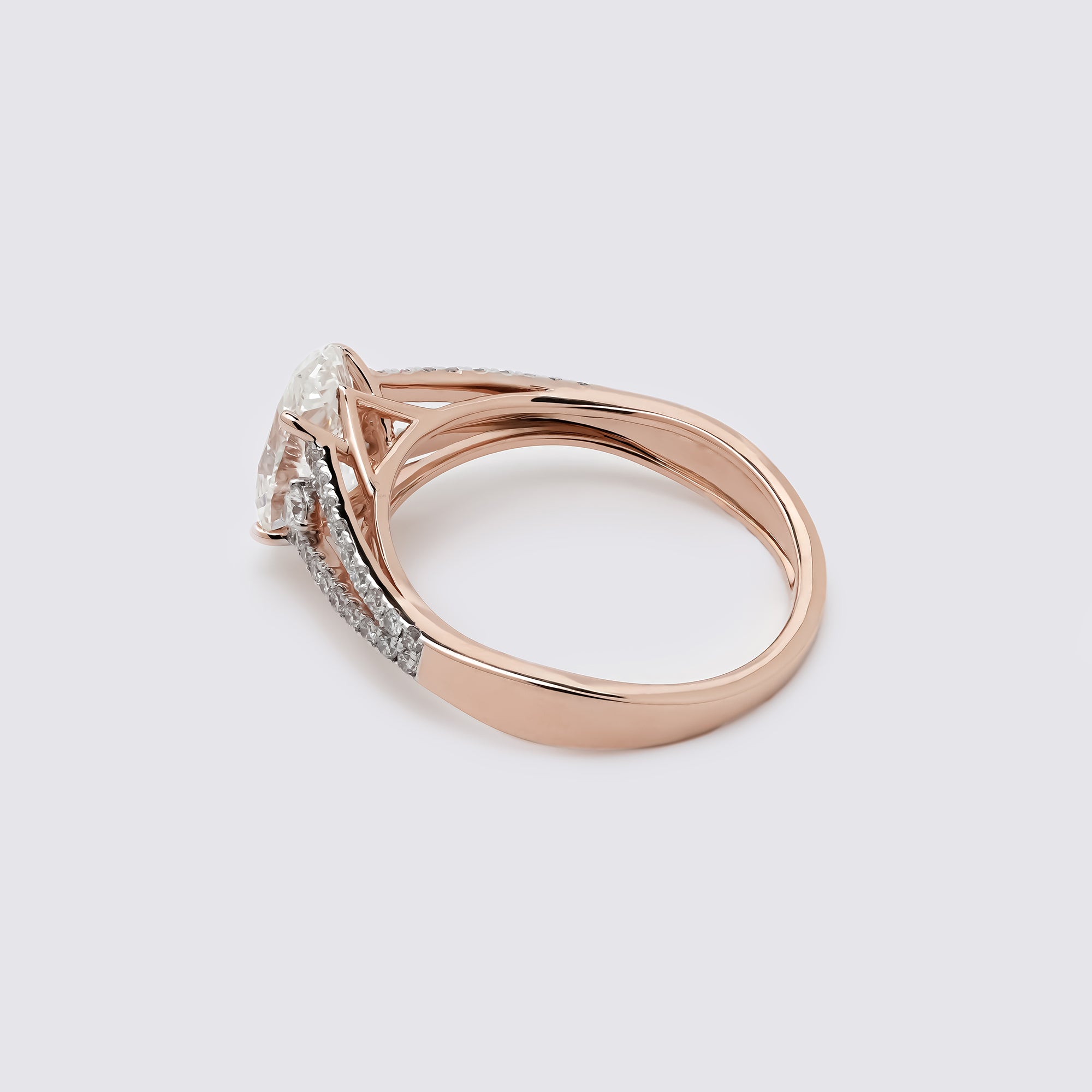 Oval Split Shank Mid-Century Ring