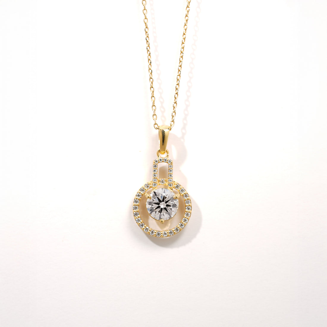 Round Halo Diamond Pendant