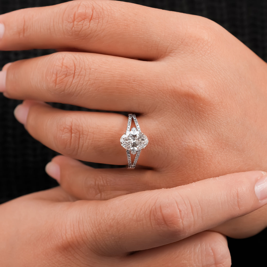 Oval Split Shank Mid-Century Ring