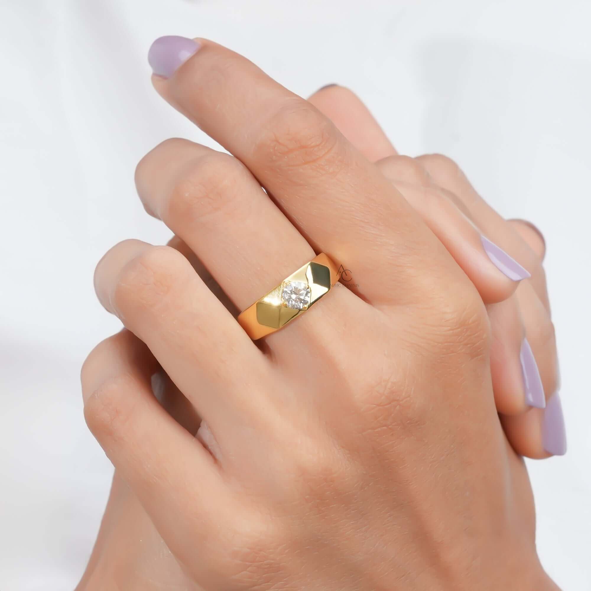 Rockwell Beveled Gold Unisex Solitaire Ring