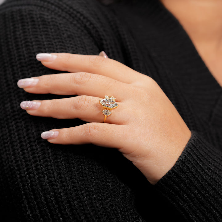 Dutch Marquise Nature Leaf Diamond Ring