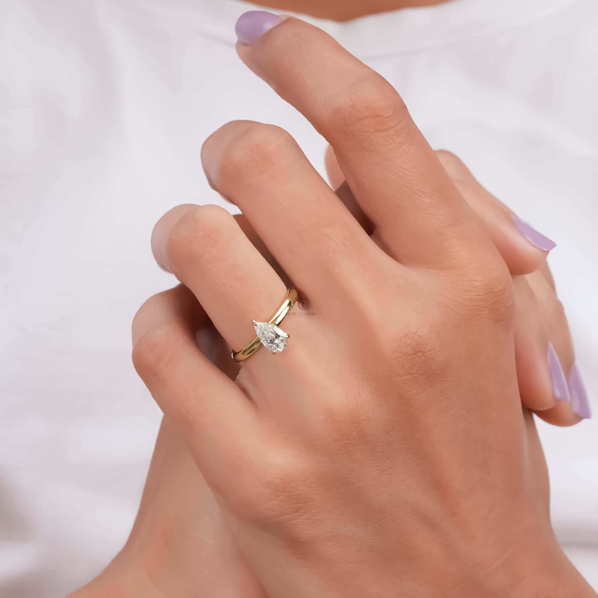 Pear Shaped Lab-Grown Diamond Solitaire Engagement Ring – Elegant and Timeless