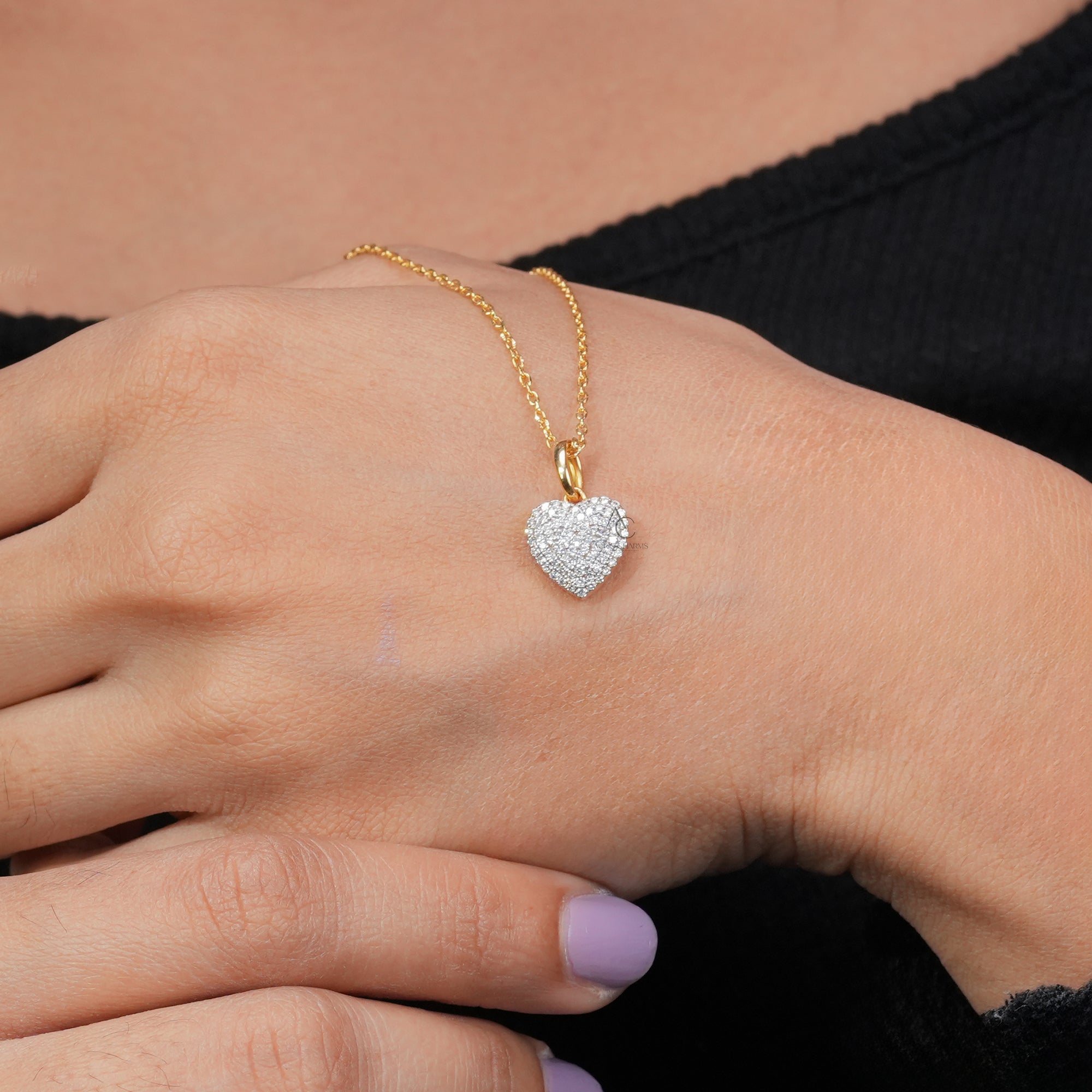 Pavé Heart Diamond Pendant
