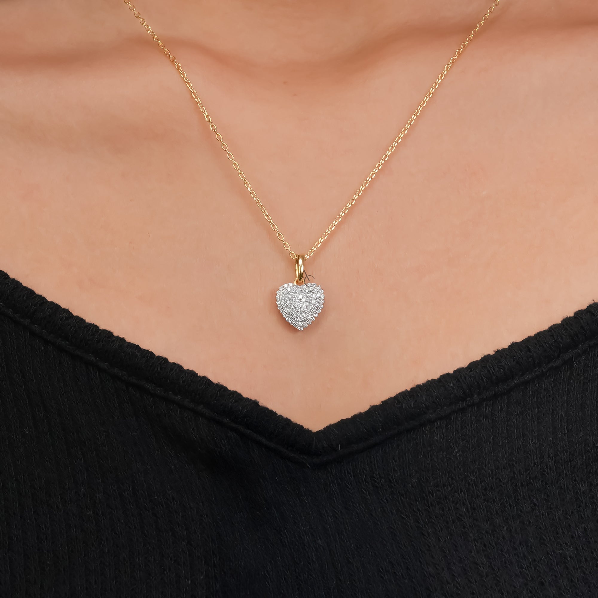 Pavé Heart Diamond Pendant