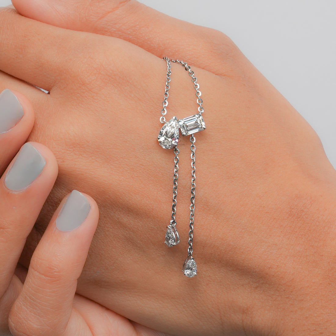 2.00 Ct Toi et Moi Emerald Pear Lariat Necklace