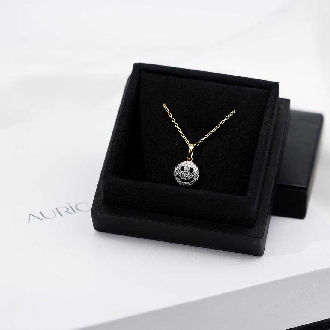 Pavé Smile Diamond Pendant