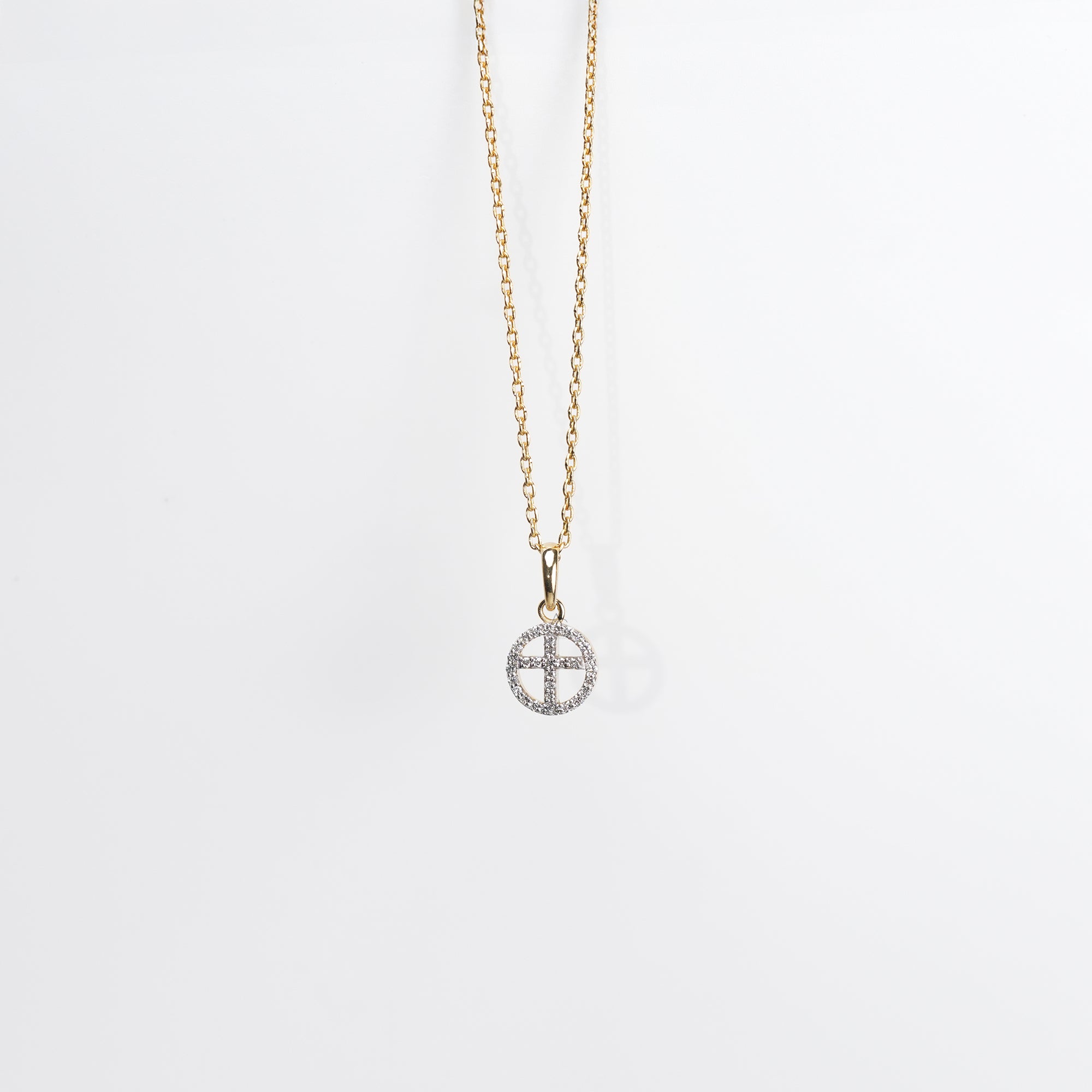 Pavé Cross Diamond Pendant