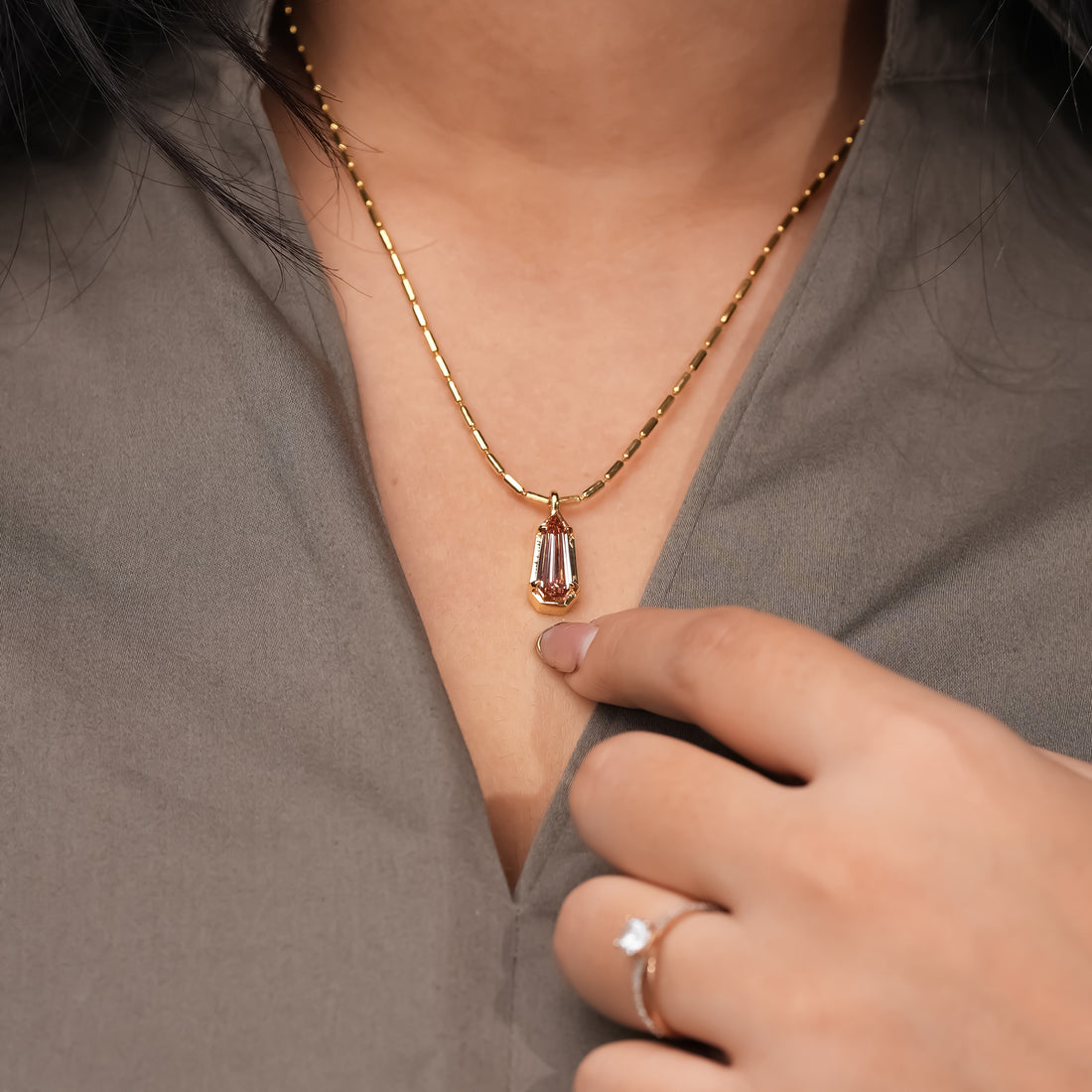 2.50 Ct Champagne Geometric Diamond Pendant