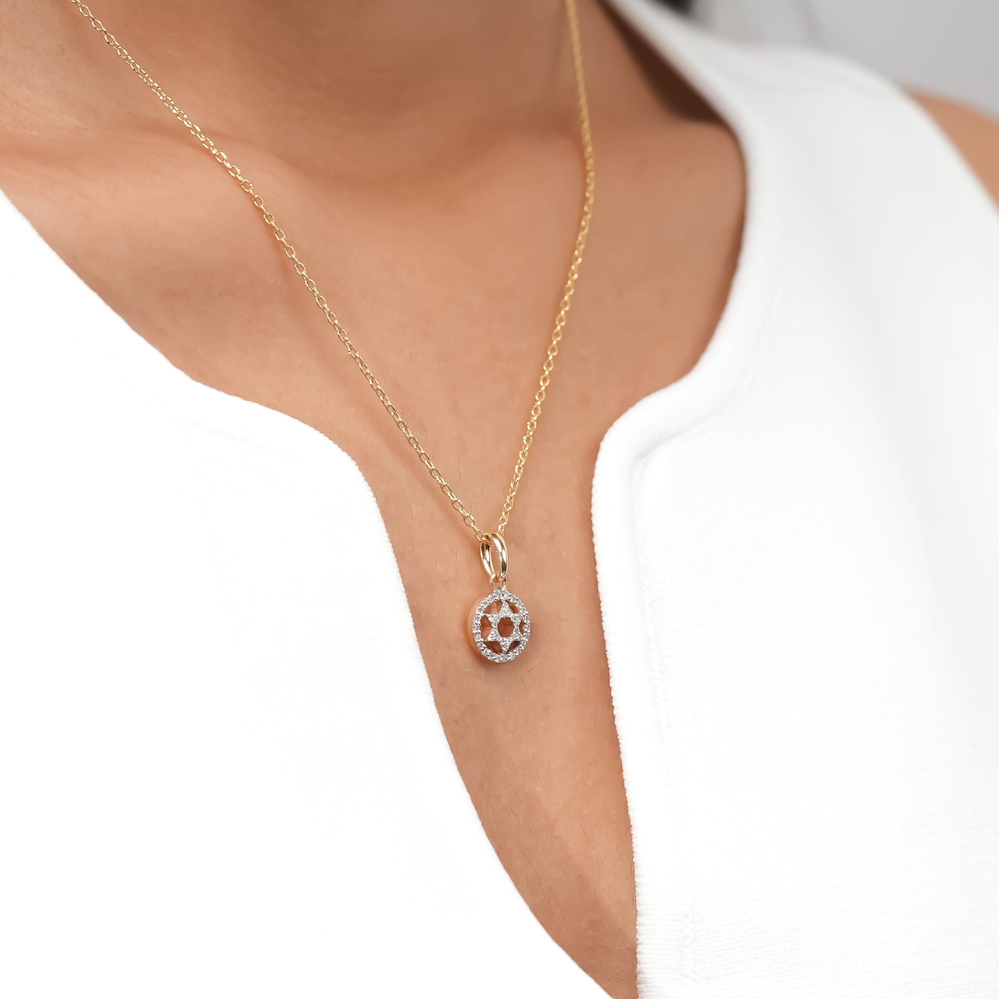 Pavé Star Diamond Pendant