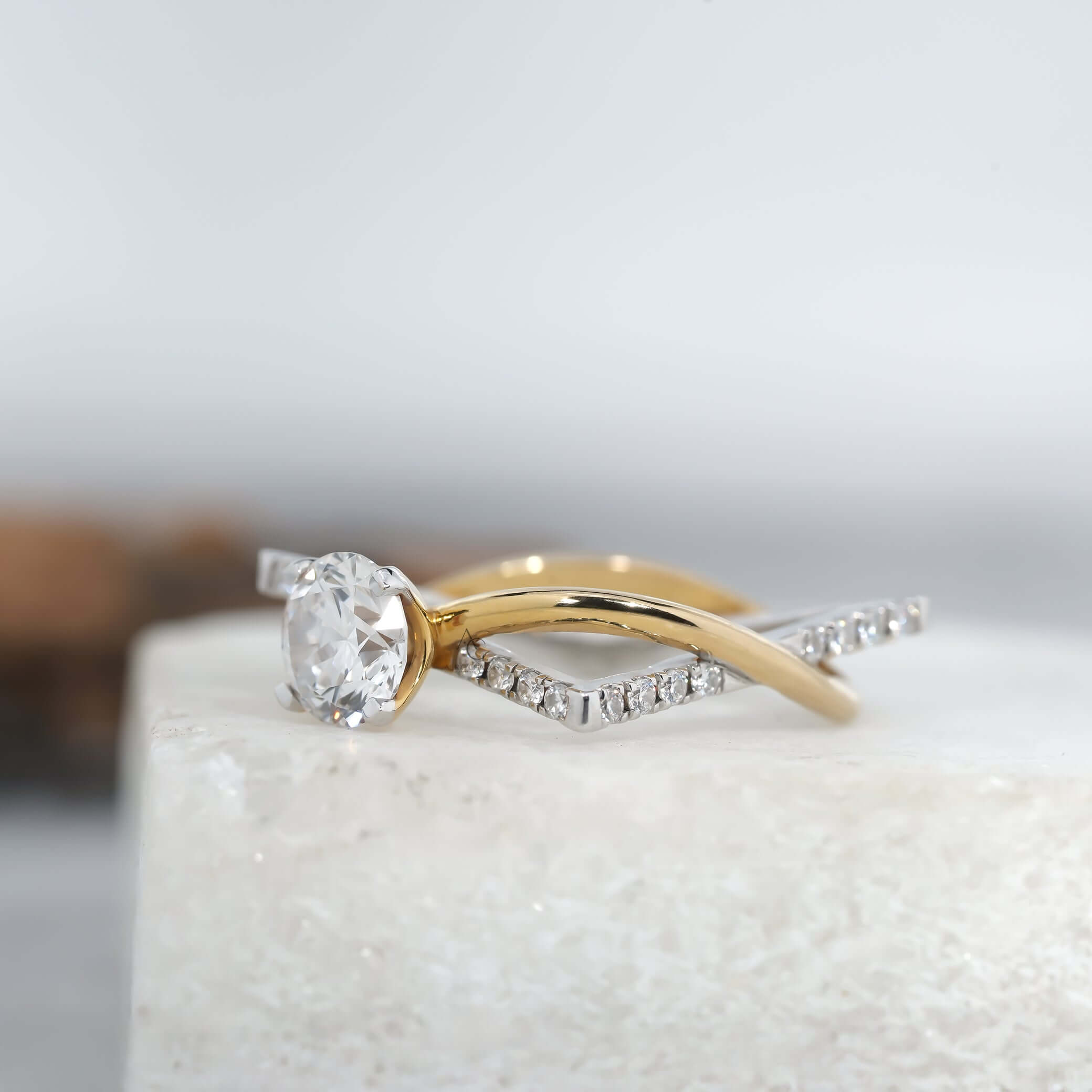Sofia Turner Two-Tone Crossover Diamond Ring