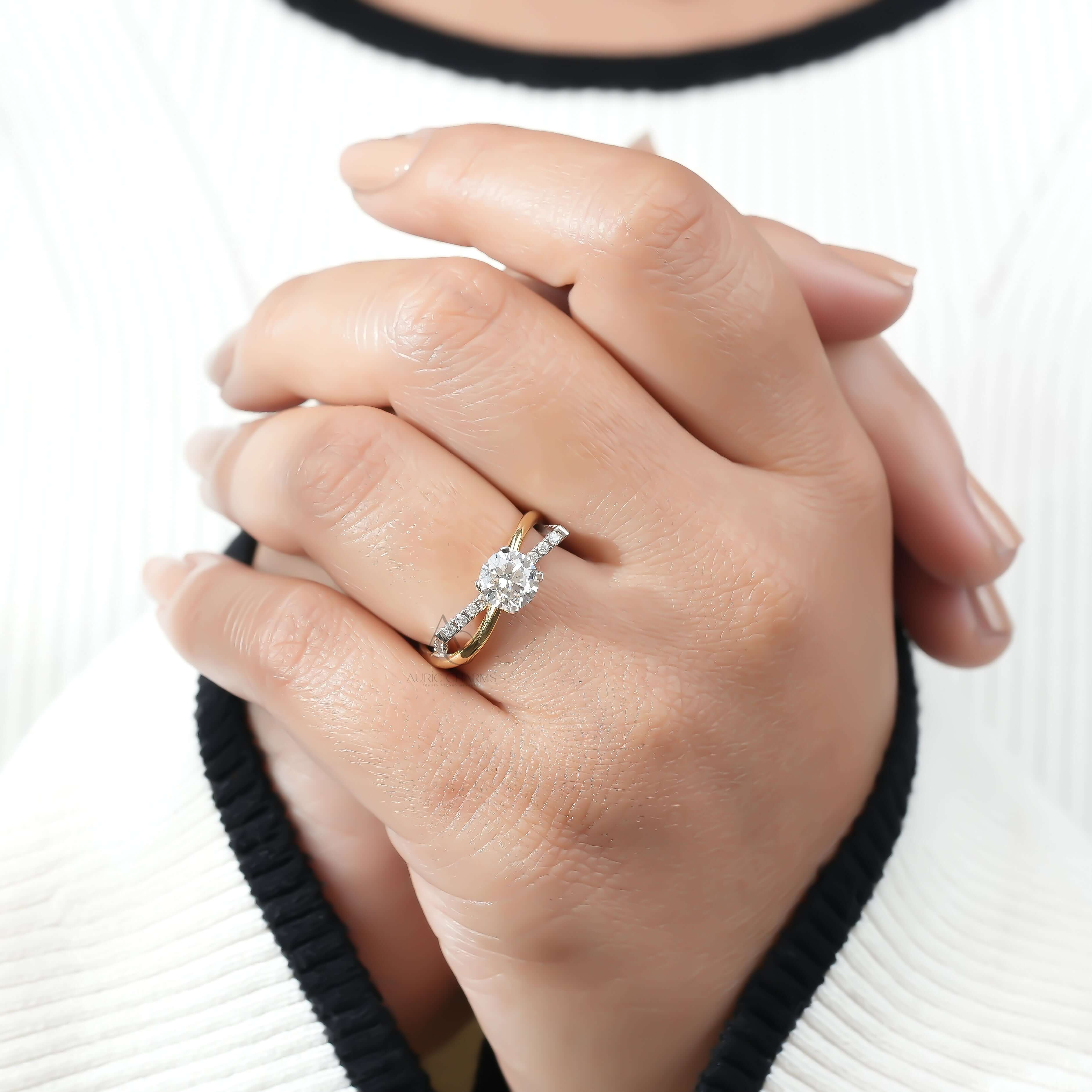 Sofia Turner Two-Tone Crossover Diamond Ring