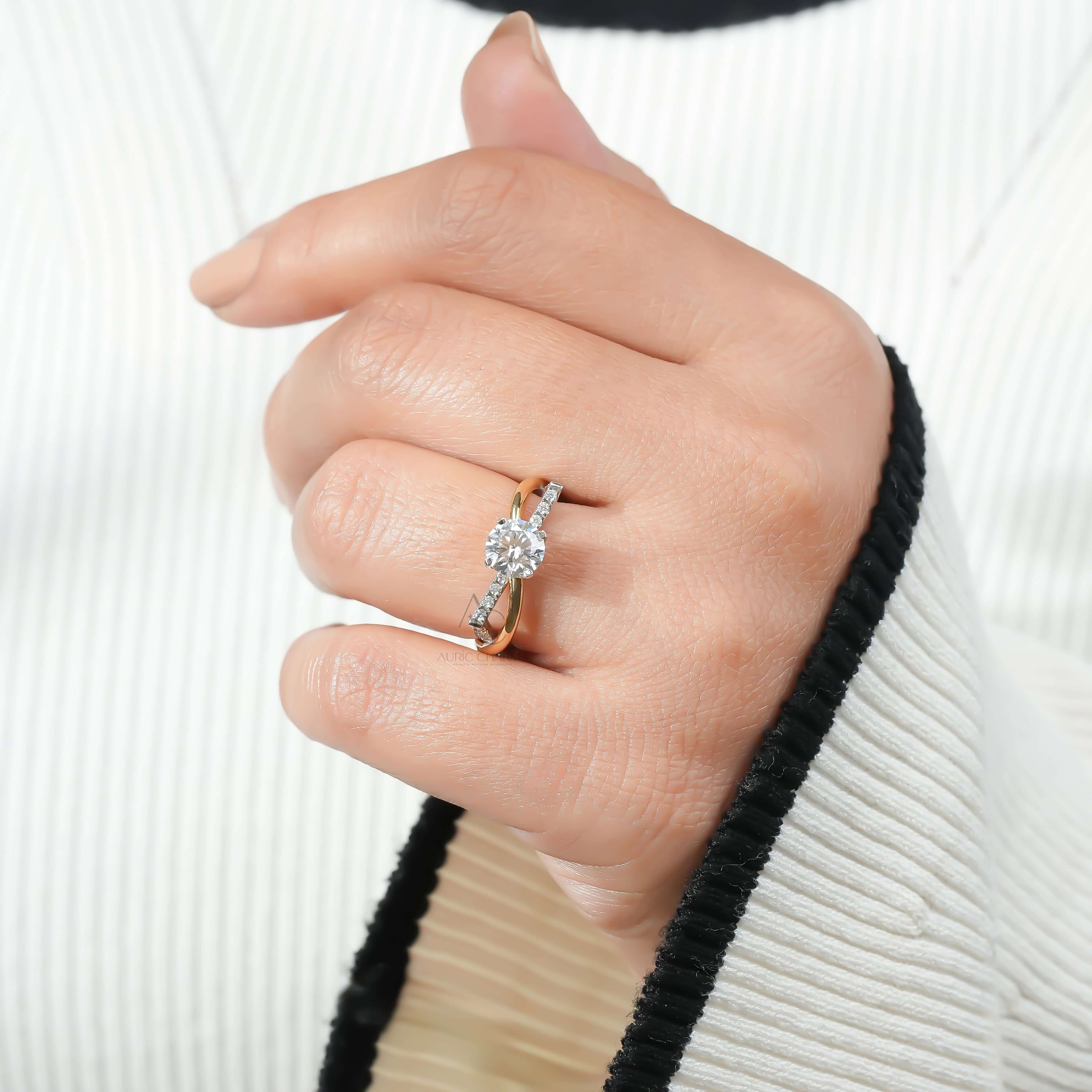 Sofia Turner Two-Tone Crossover Diamond Ring