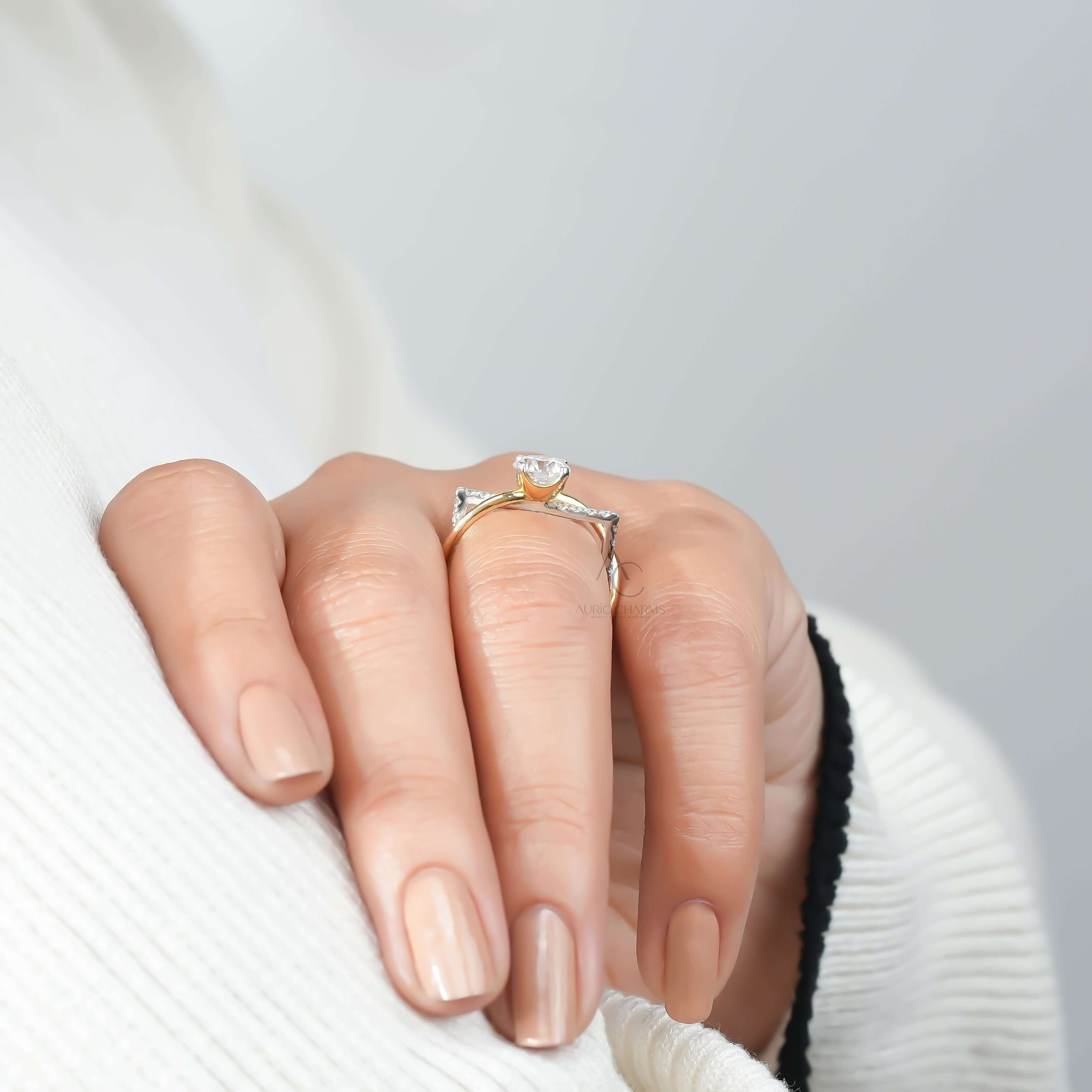 Sofia Turner Two-Tone Crossover Diamond Ring