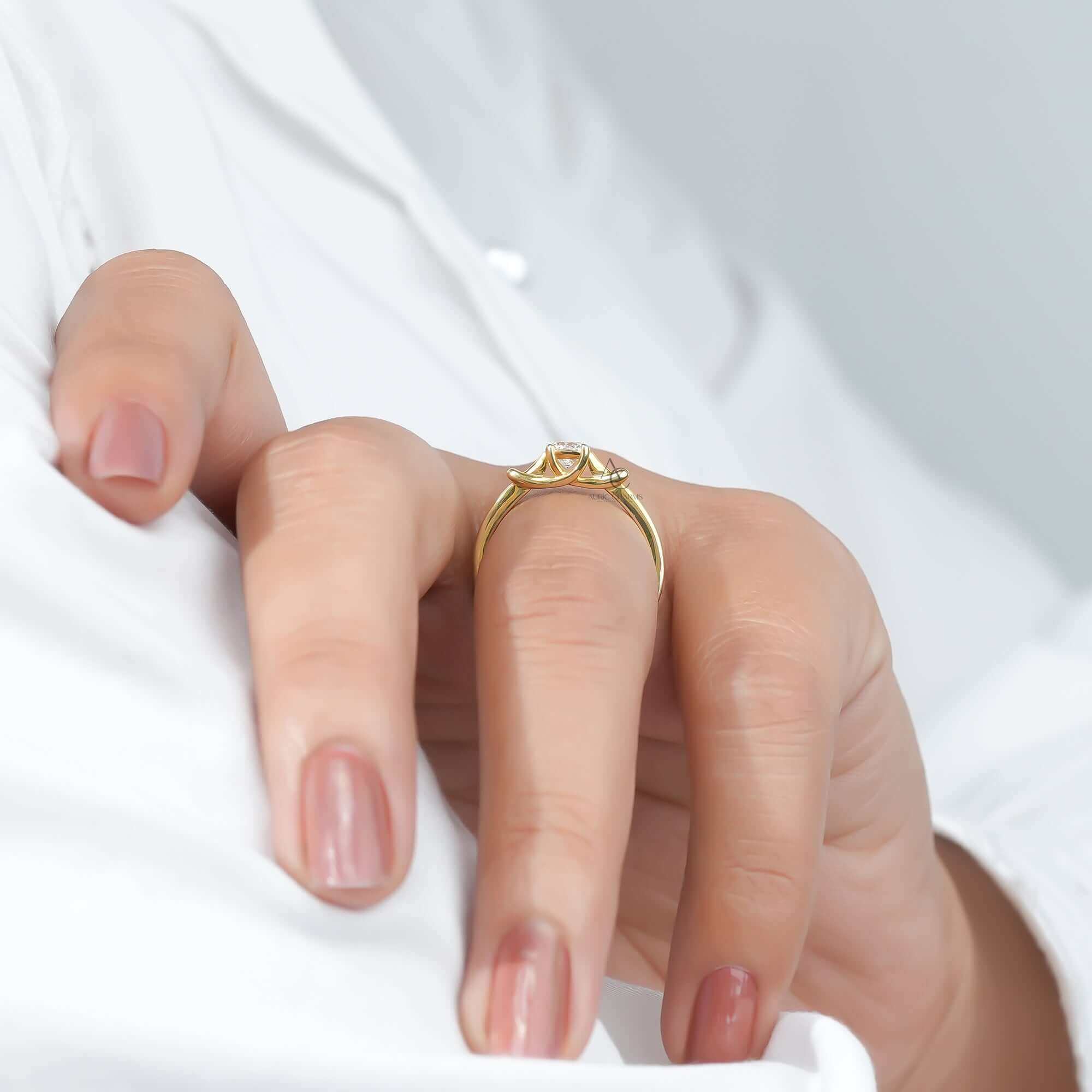 Sezen Fancy Round Solitaire Engagement Ring