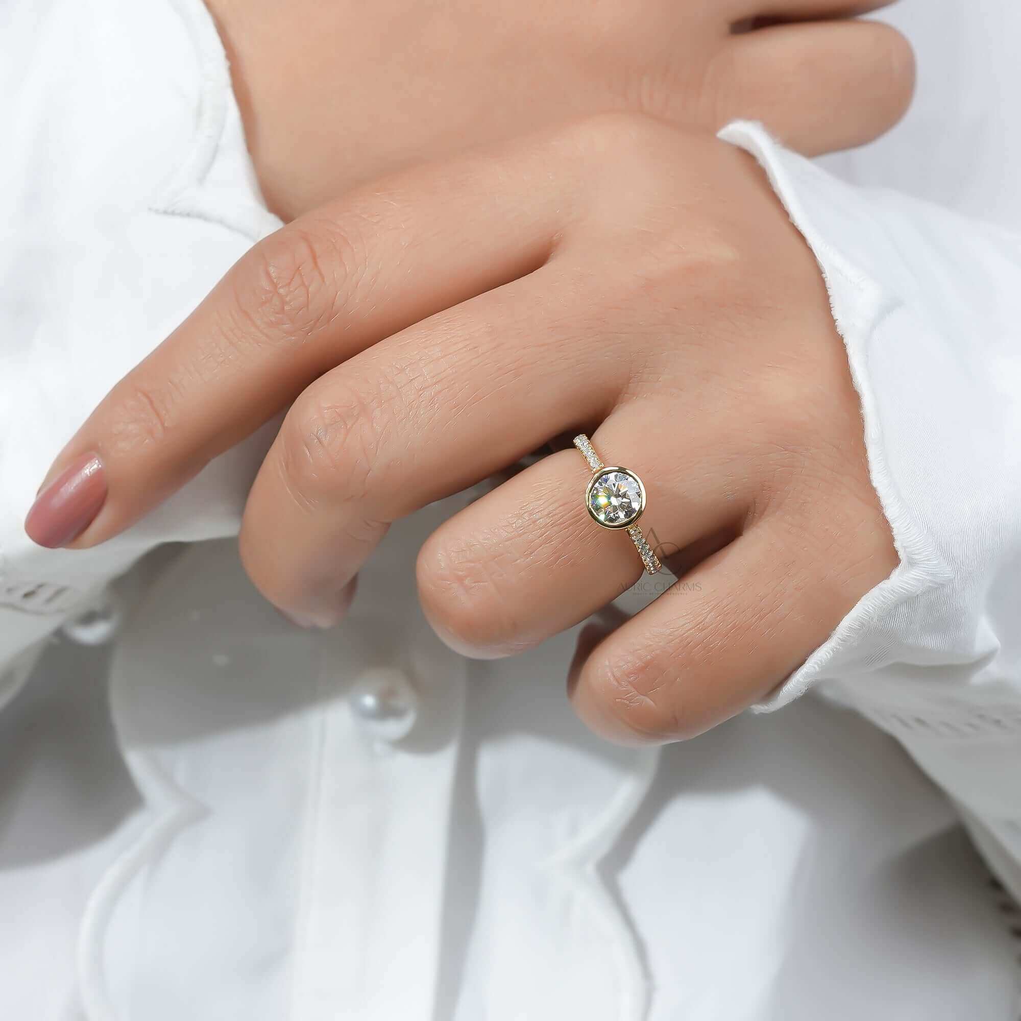 Monroe Bezel Round Lab-Grown Diamond Pave Ring