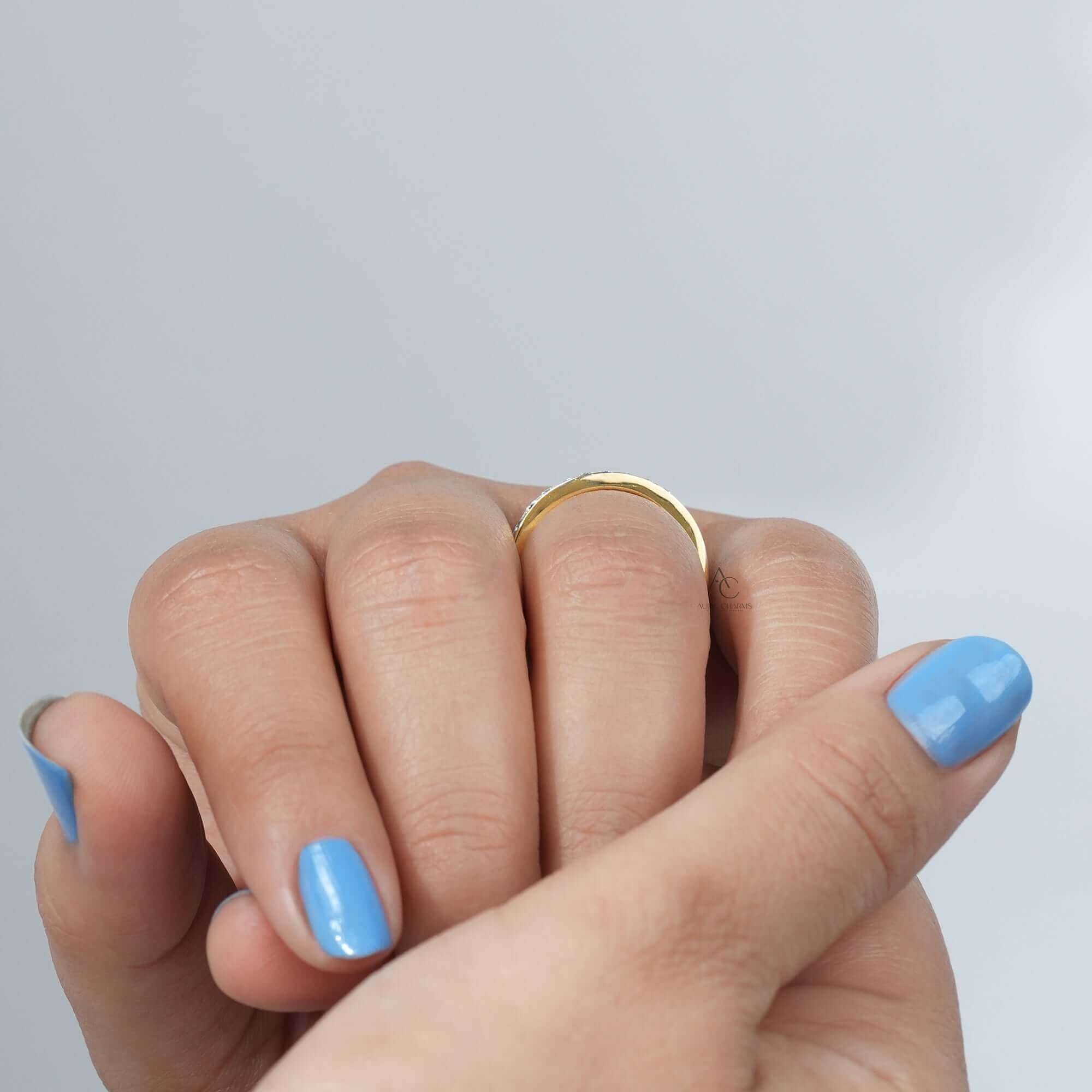 Markle Round Cut Diamond Eternity Band Ring