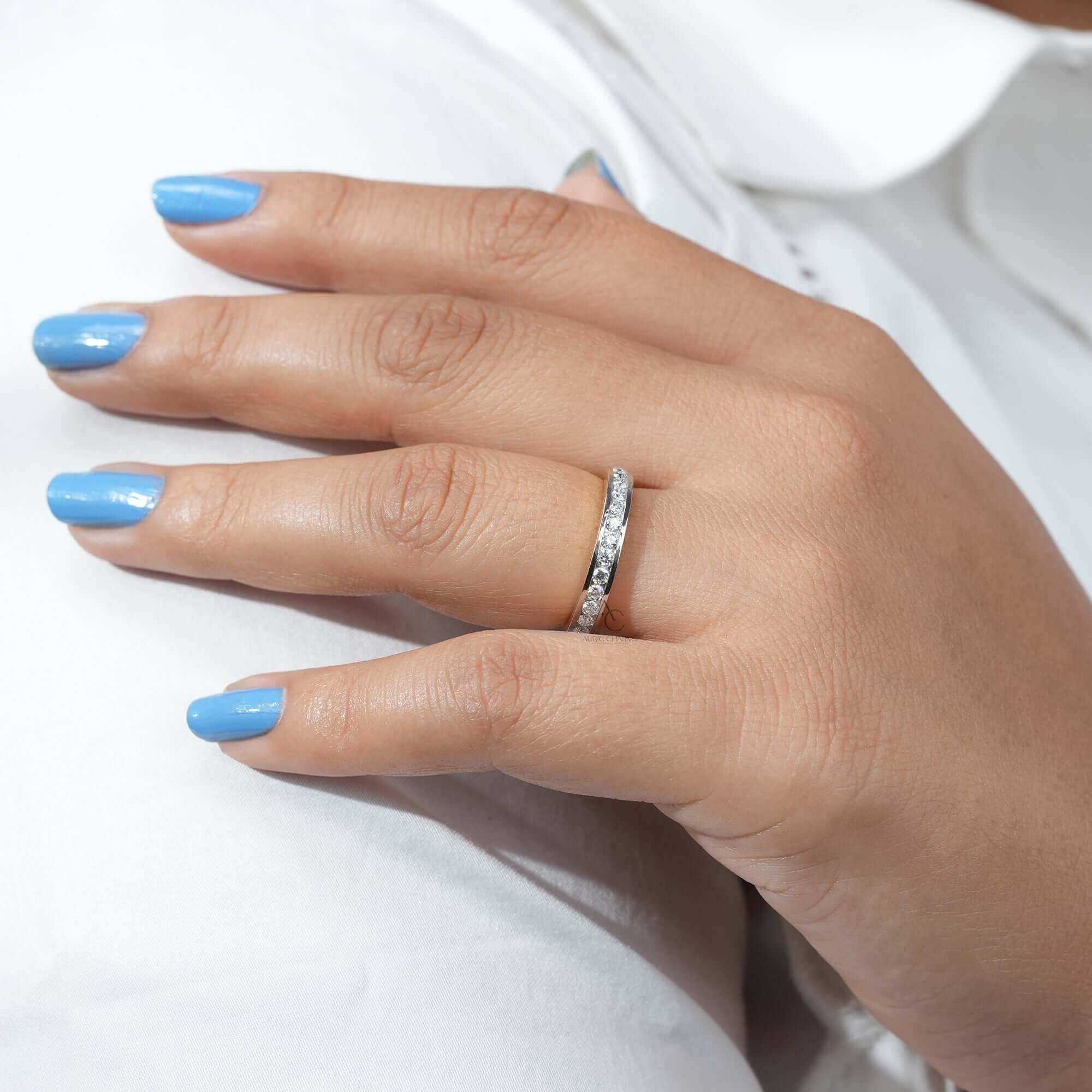 Markle Round Cut Diamond Eternity Band Ring