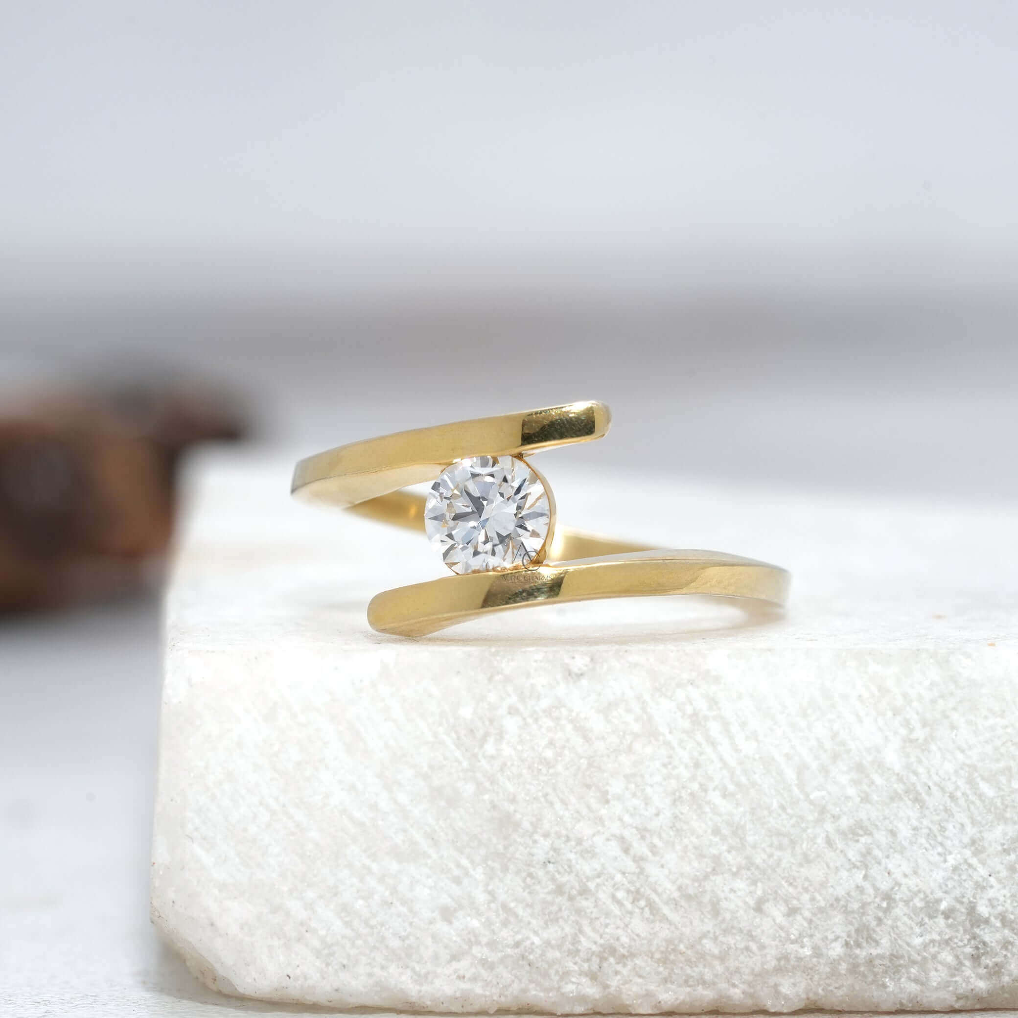 Zendaya Wrap Solitaire Ring in Lab Diamond