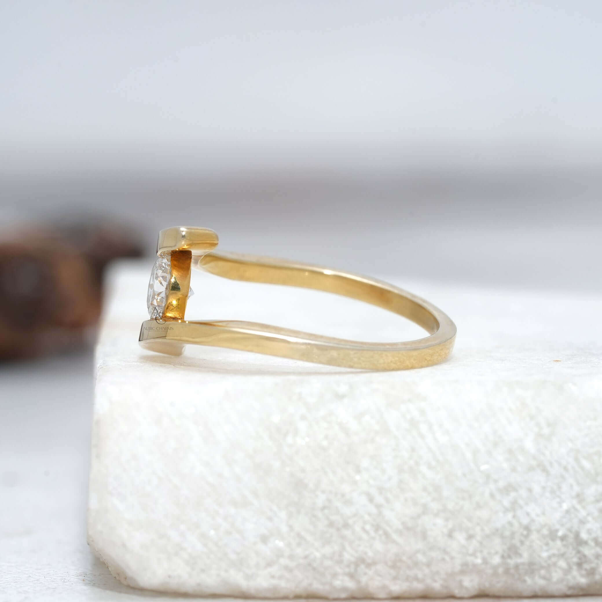 Zendaya Wrap Solitaire Ring in Lab Diamond