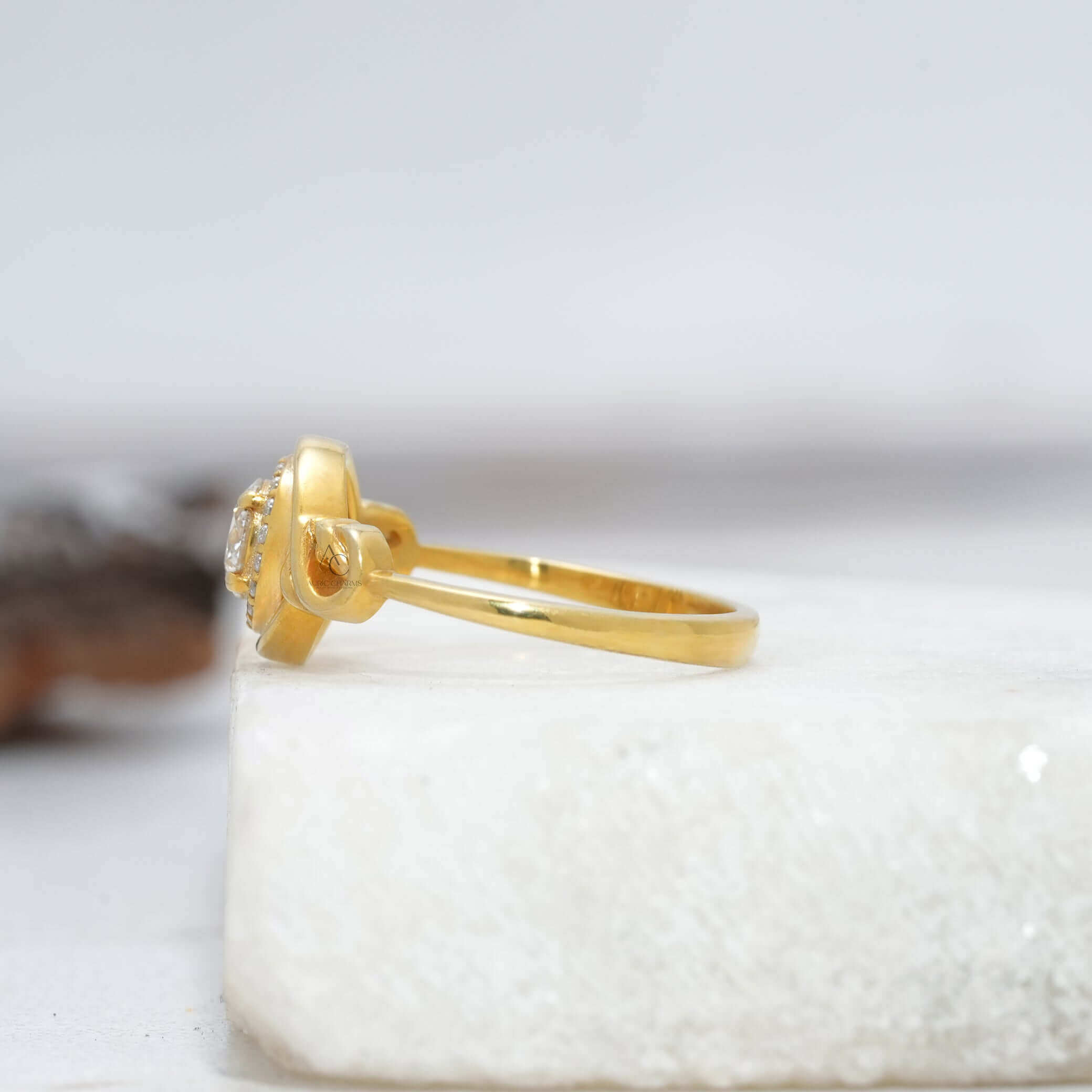 Timeless Romance Round Halo Diamond Ring