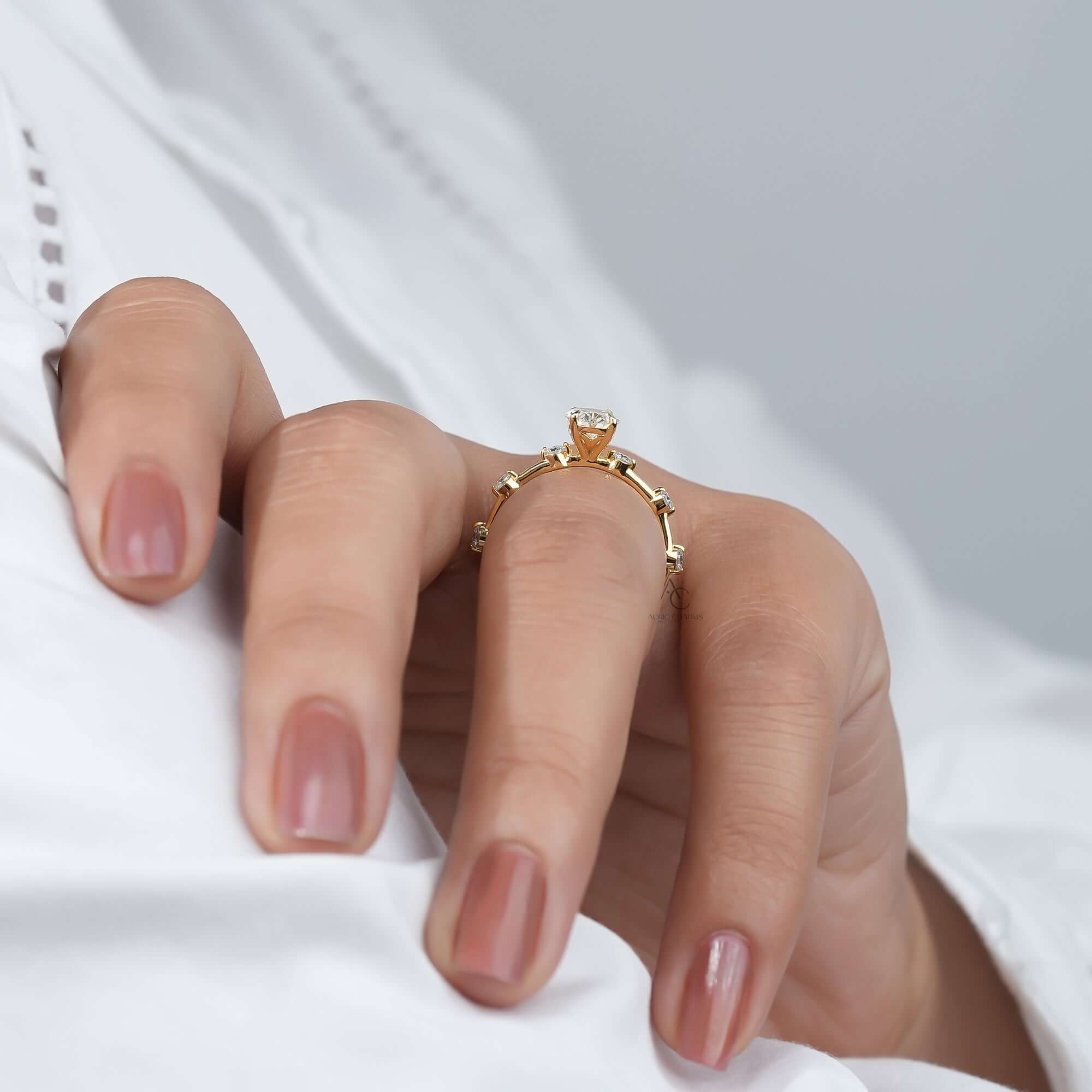 Nova Oval Distance Pavé Lab-Grown Diamond Ring