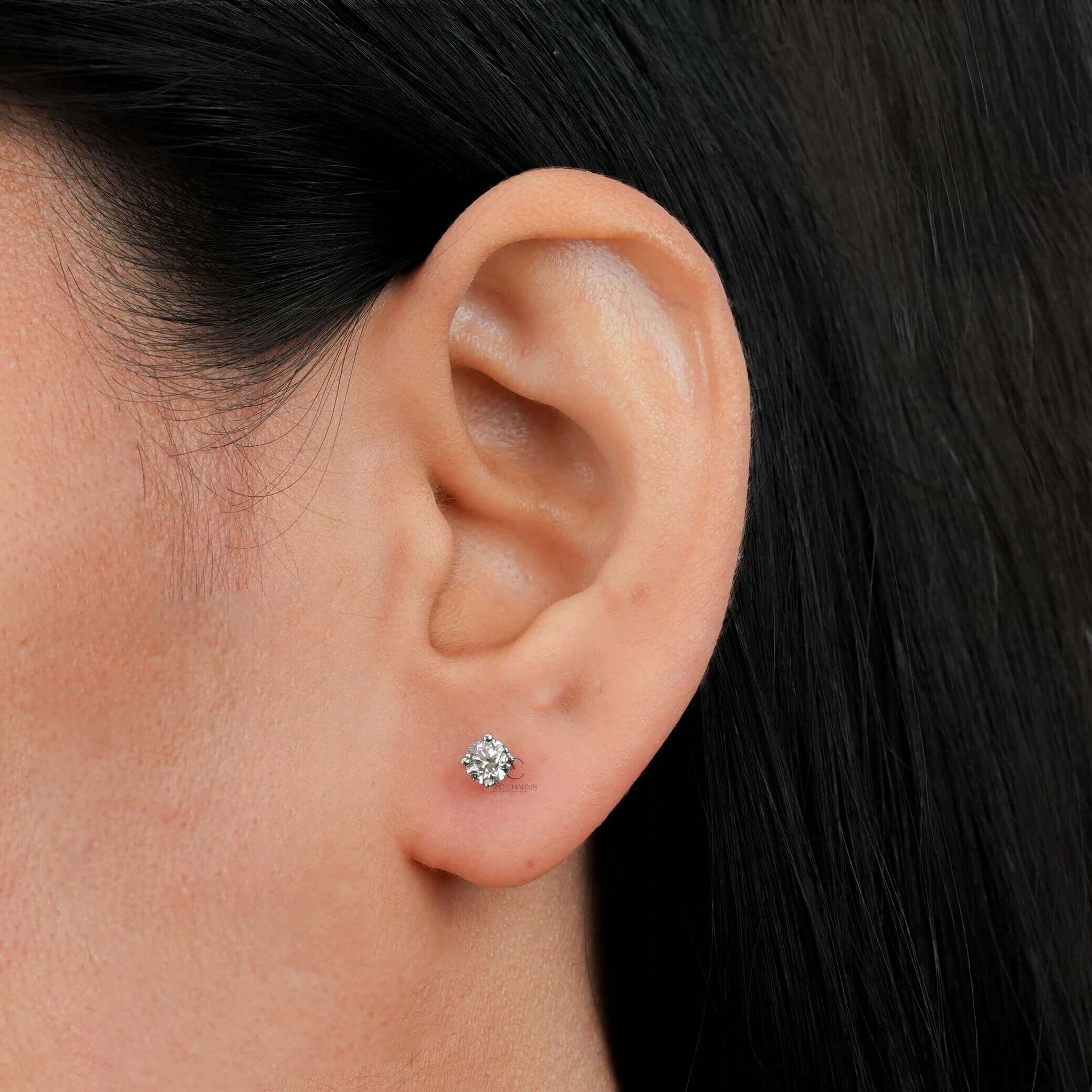 Hailey Luxe Round Diamond Stud Earrings