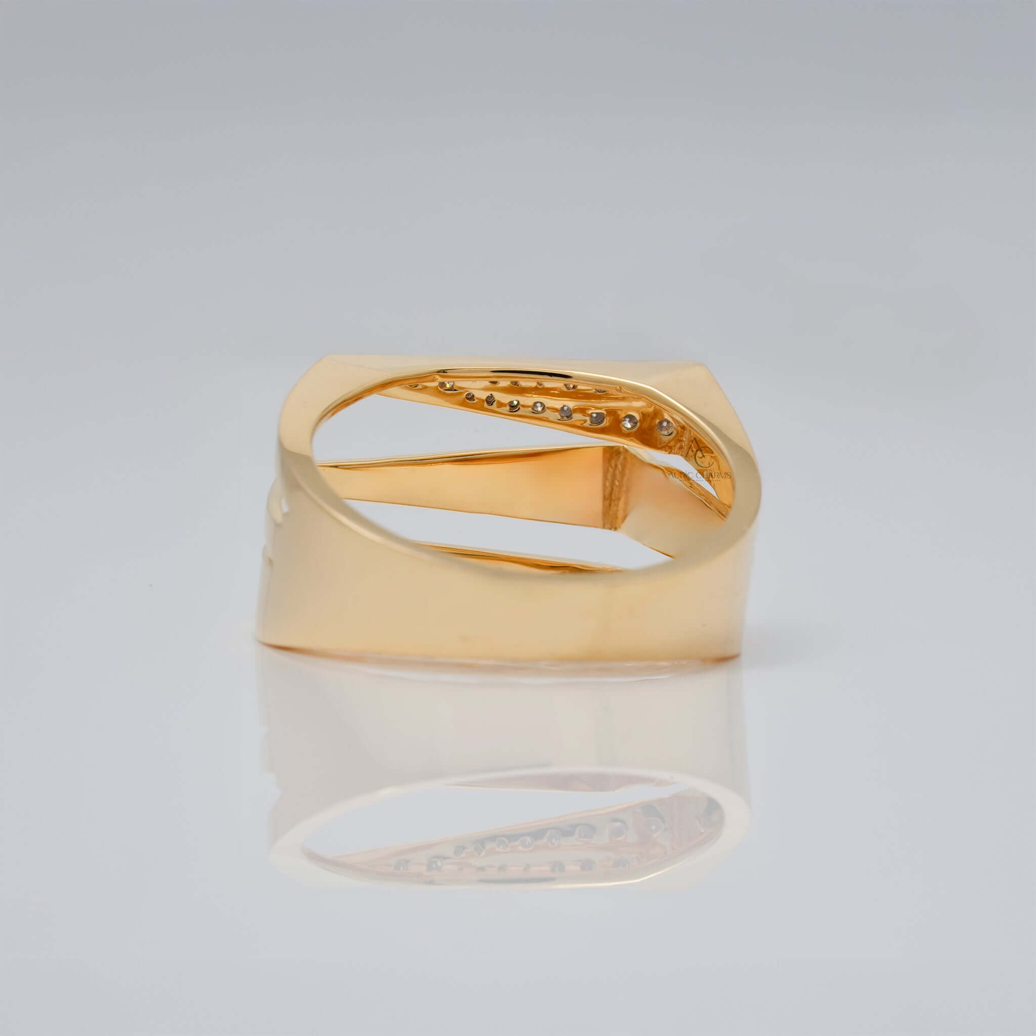 Zendaya Diamond Crossover Gold Statement Ring