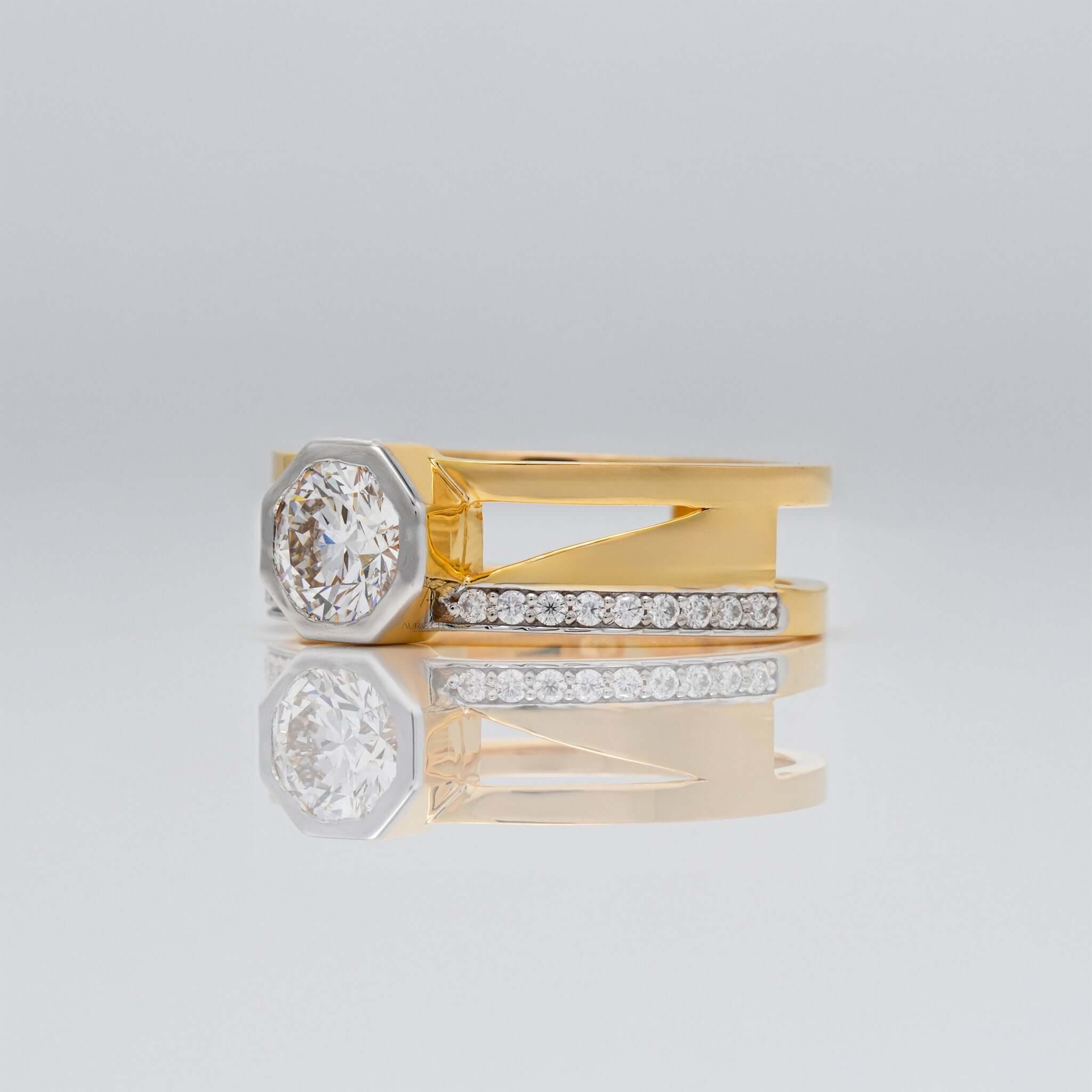 Amal Bezel-Set Diamond Split Shank Ring