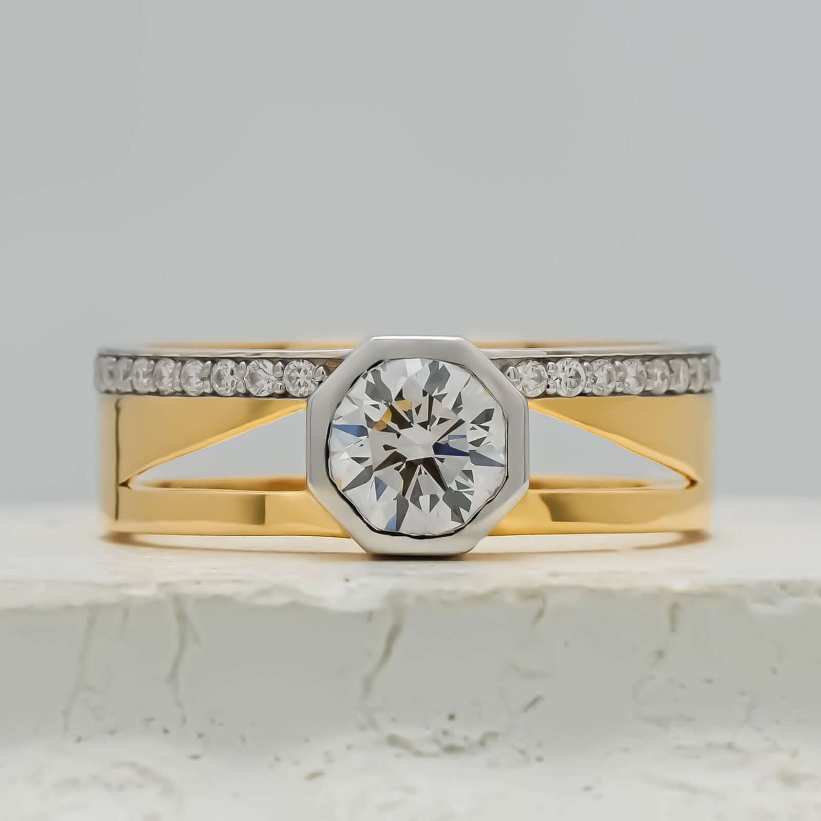 Amal Bezel-Set Diamond Split Shank Ring