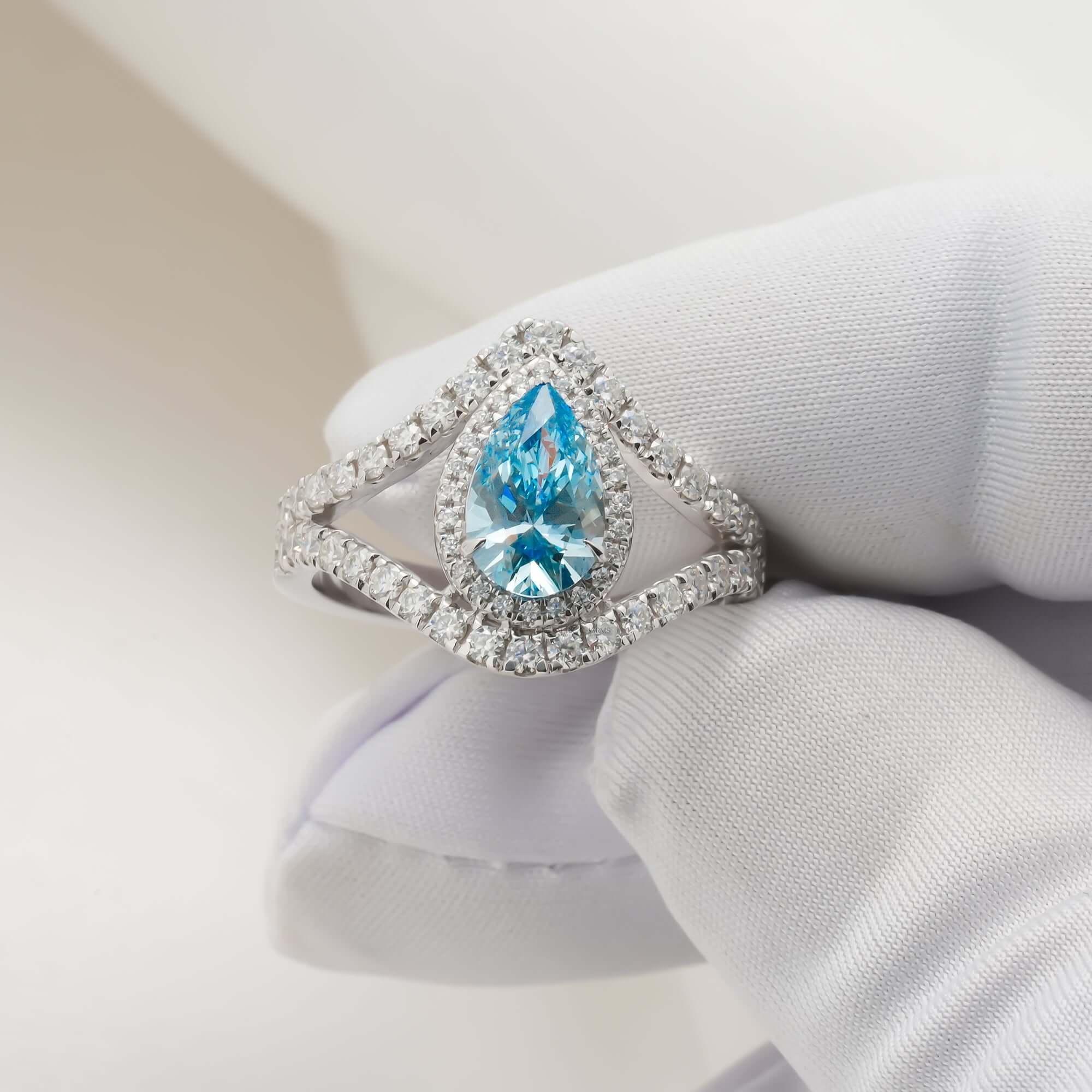 Serenadia Aqua Pear Diamond Split Halo Ring