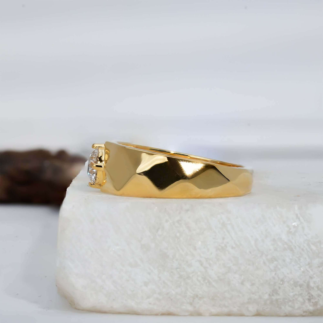 Rockwell Beveled Gold Unisex Solitaire Ring