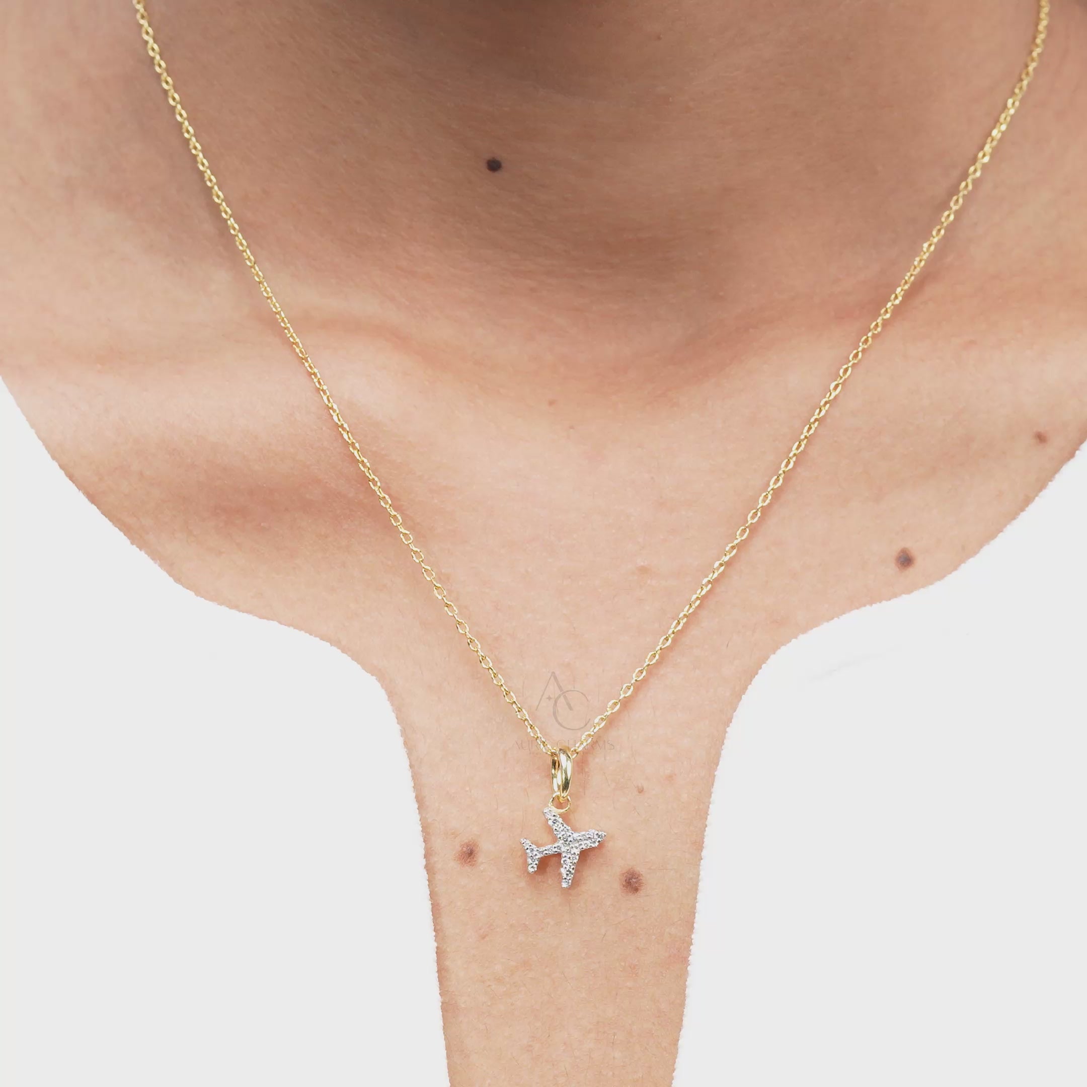 Pavé Airplane Diamond Pendant