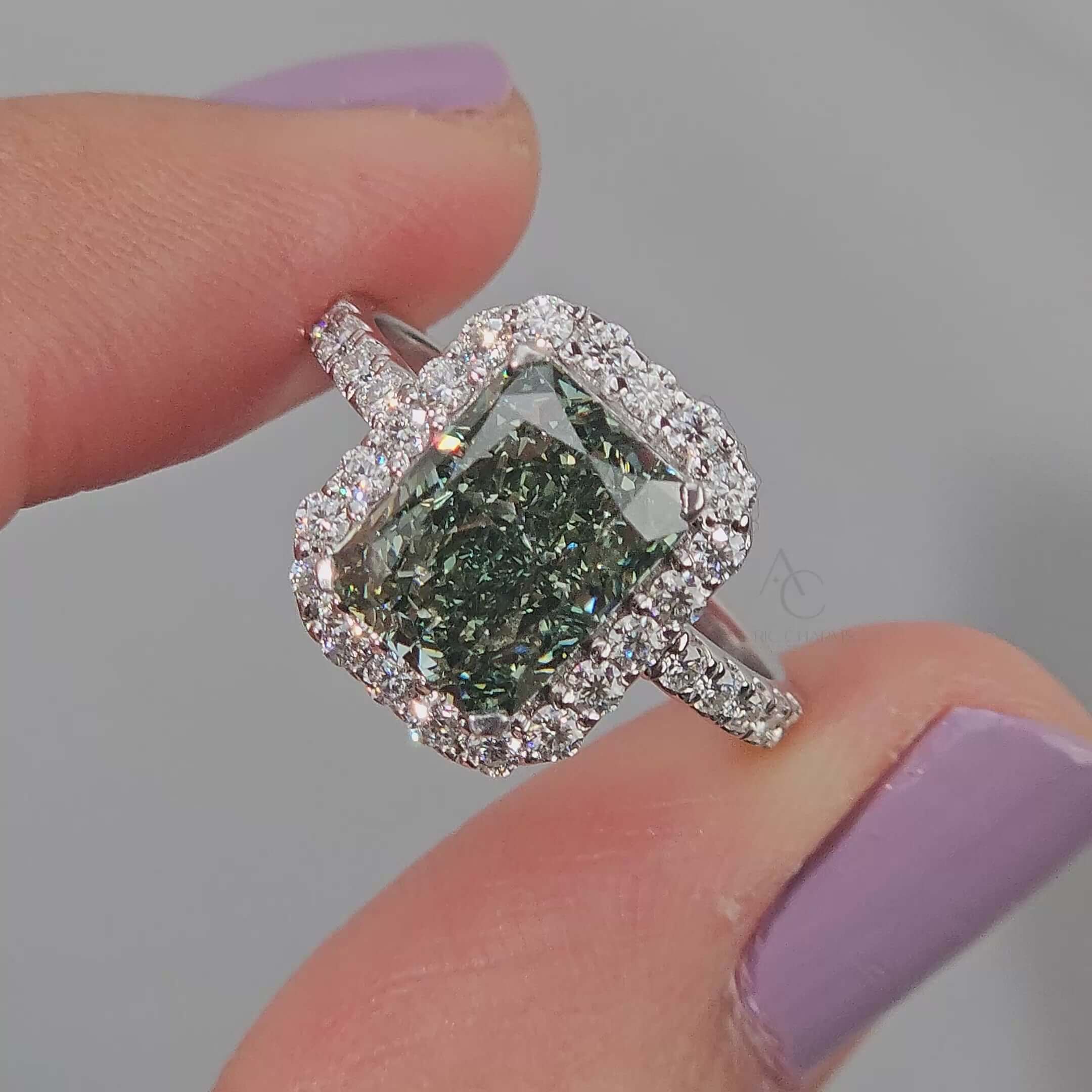 Fancy Vivid Green Radiant Cut Lab Grown Diamond Engagement Ring for Her