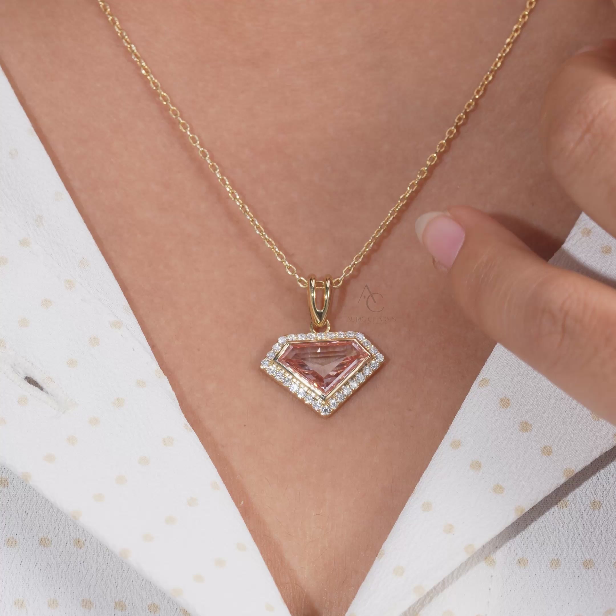 2.5 Ct Pink Shield Diamond Necklace