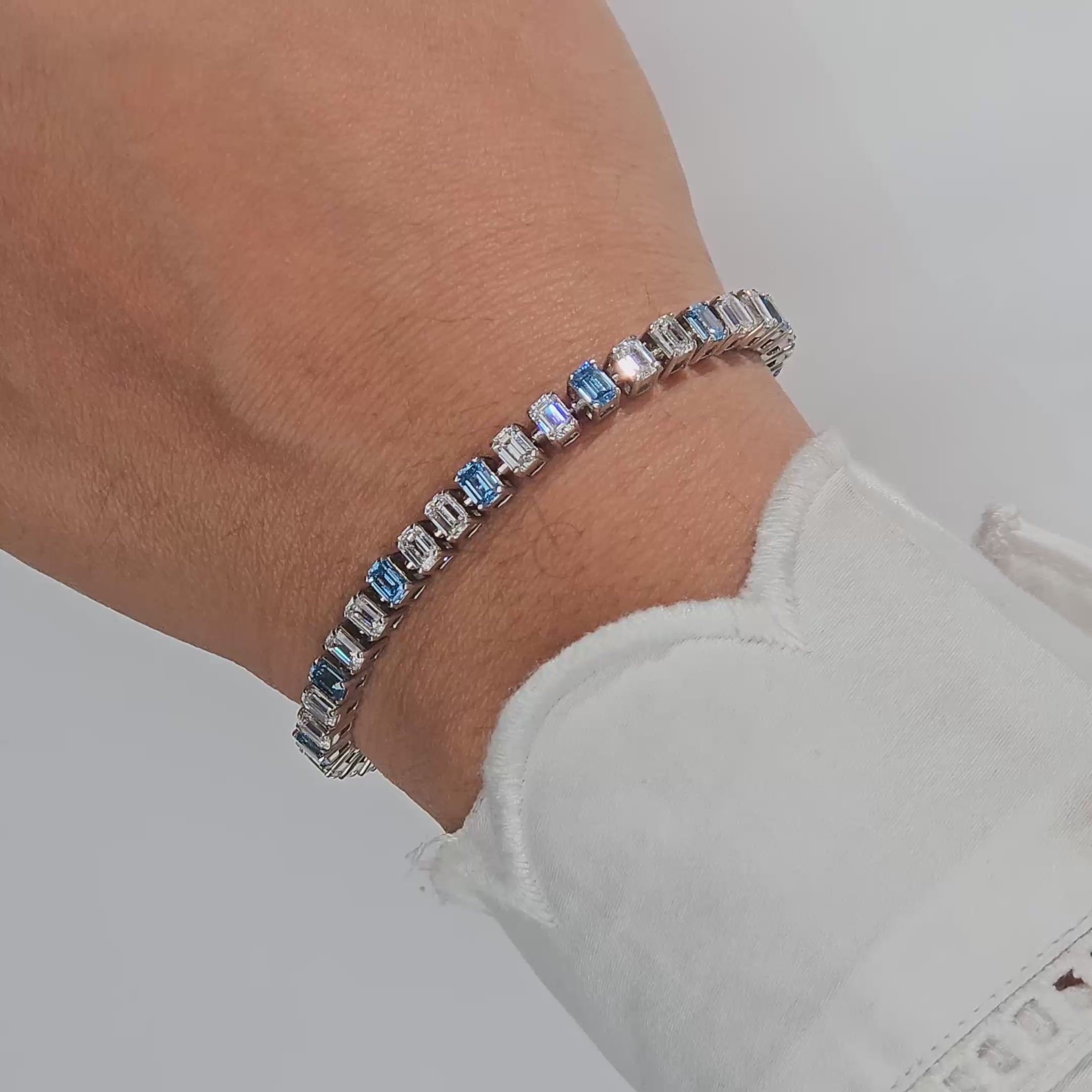 Monaco Bleu Emerald Diamond Tennis Bracelet