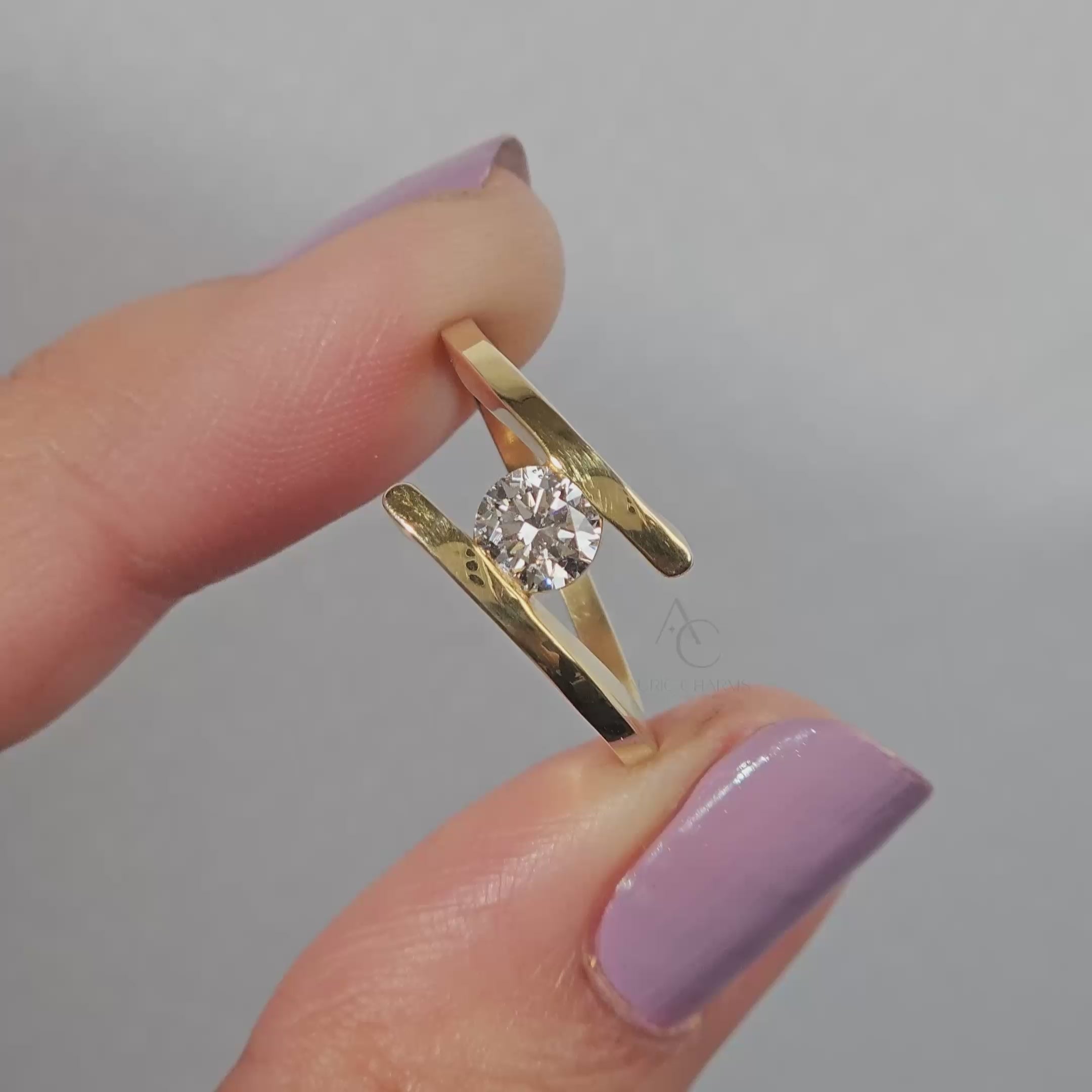 Zendaya Wrap Solitaire Ring in Lab Diamond